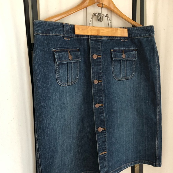 button front jean skirt